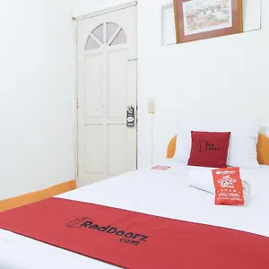 Hotel Reddoorz @ Malibu Bf International Pinas, Las Pinas