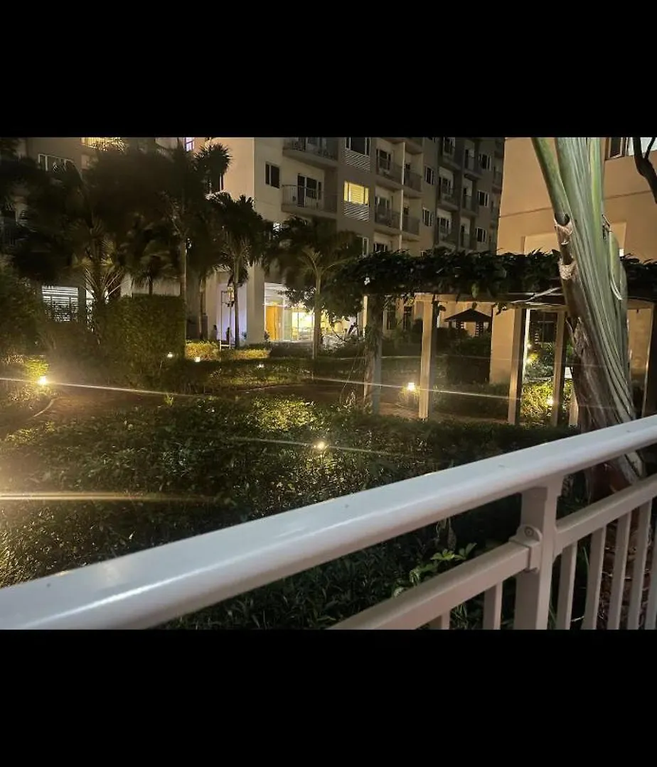 Hotel South Residences Las Pinas