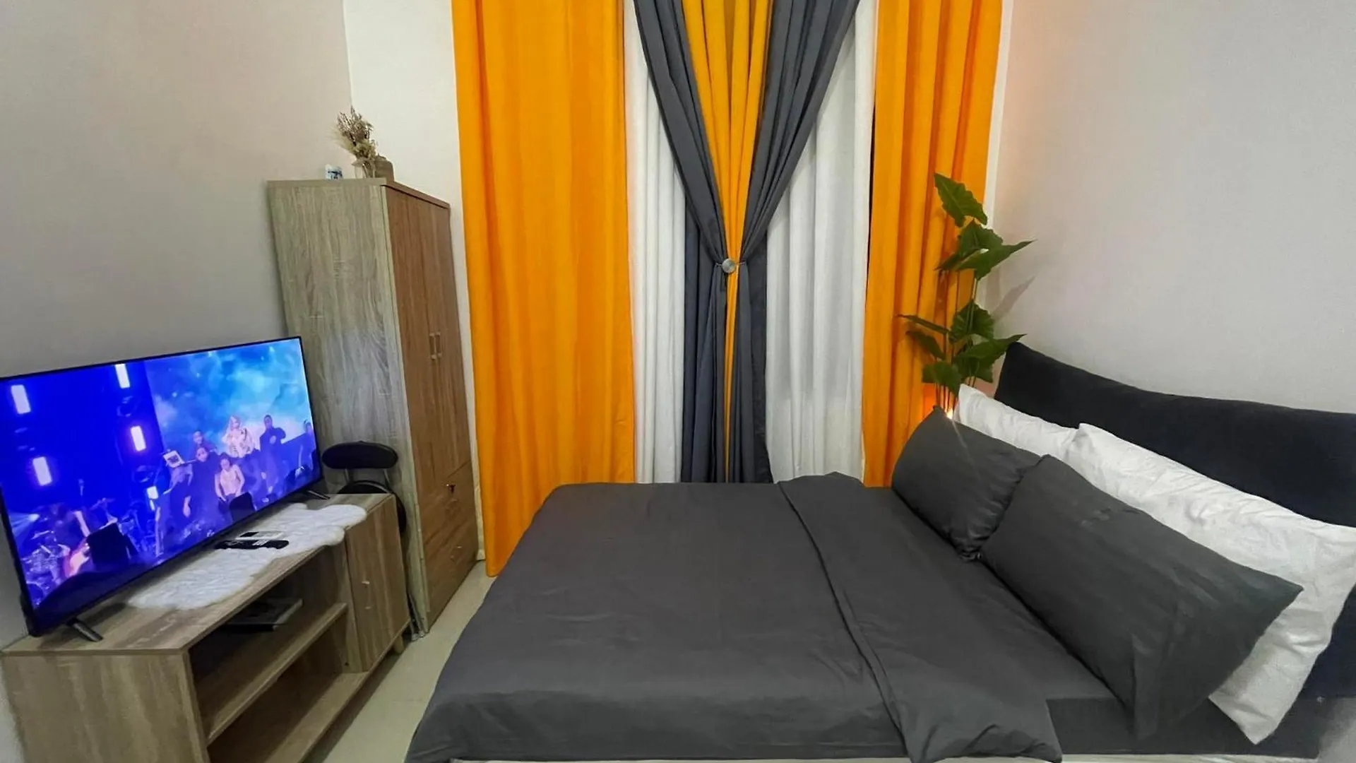 South Residences Las Pinas Hotel